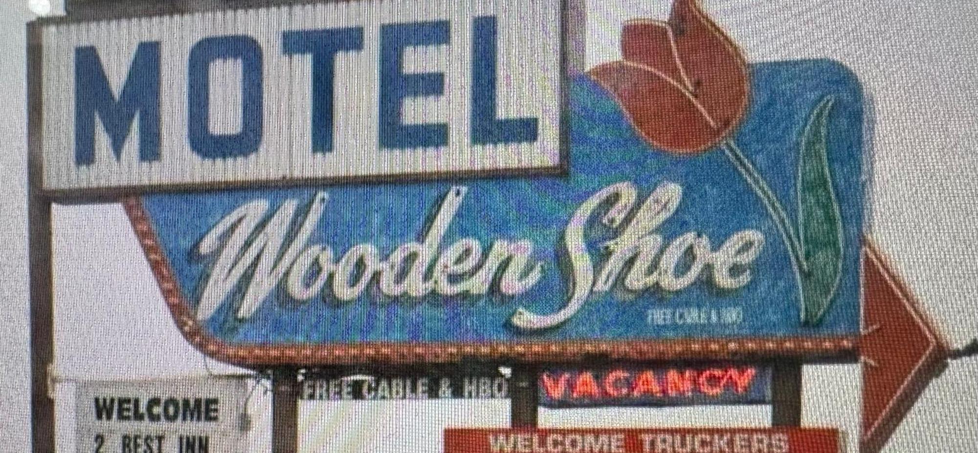 Wooden Shoe Motel Holland Exterior foto